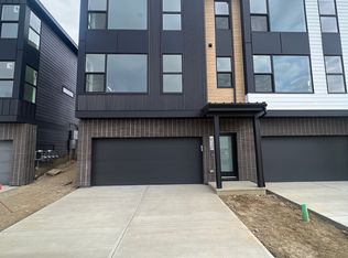 5 Rondeau Dr, Saint Albert, AB T8N 7X8