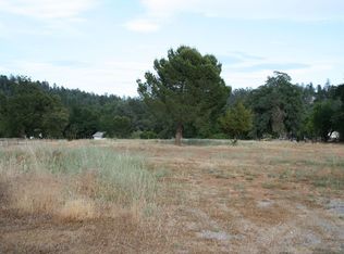 14509 Holiday Rd, Redding, CA 96003