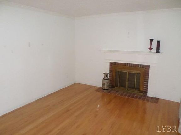 5th image of 1813 Heritage Cir