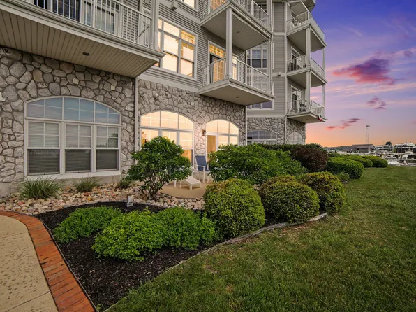 300 S Rath Ave Unit 22, Ludington, MI 49431