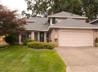 8374 SW Ashford St, Tigard, OR 97224