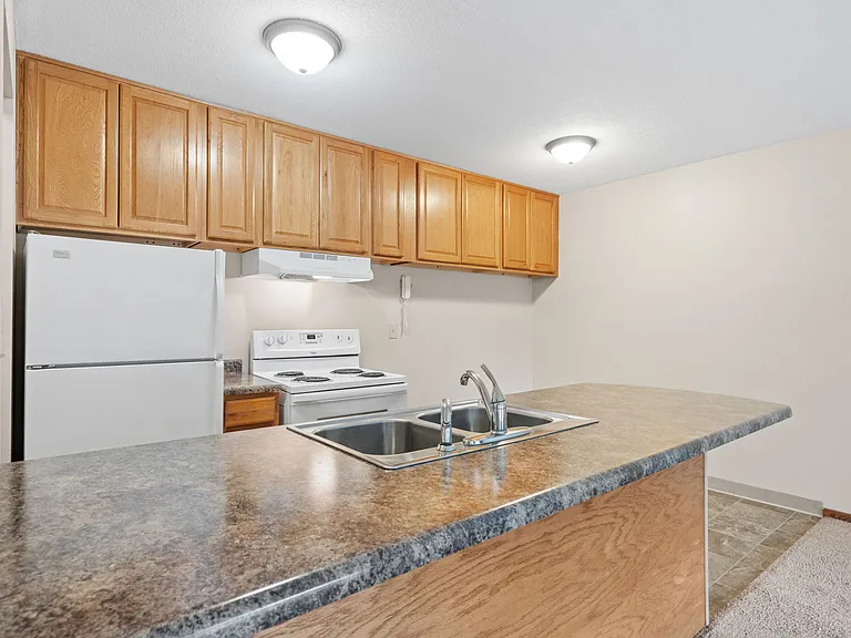 Arcadia Park Apartments — Photo 9