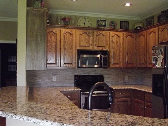 5th image of 516 Baylor Dr