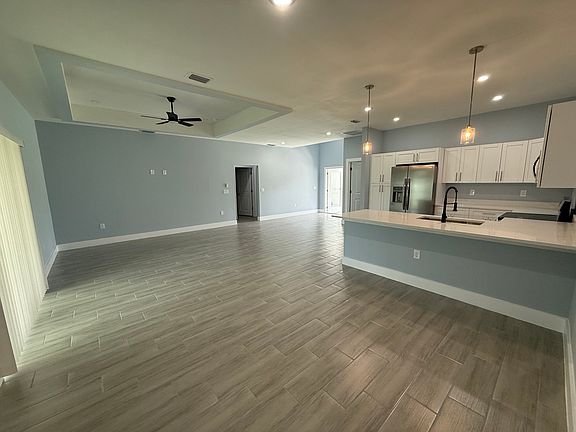 5th image of 141 Beckley Dr