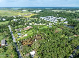 47 Meadowbrook Dr S, Beaufort, SC 29907