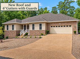 1 Versalles Ln, Hot Springs Village, AR 71909