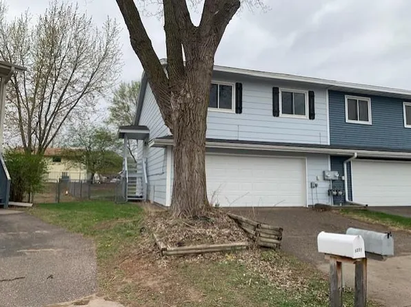 5233 Unity Ct, Minneapolis, MN 55429
