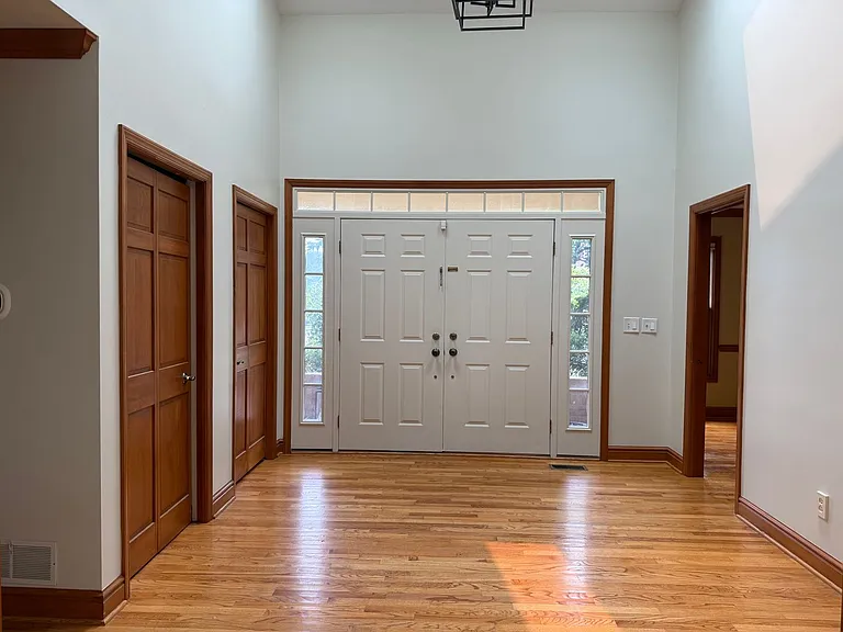 5201 Karrington Dr — Photo 2