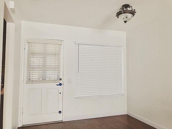 3rd image of 125 Abbeywood Ln