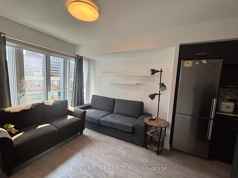 50 McCaul St #707 — Photo 5