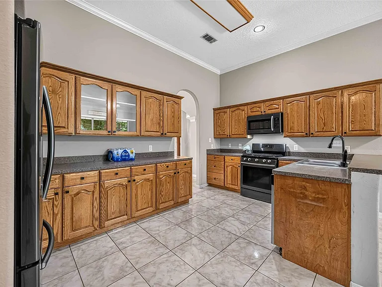 22962 Volga Dr — Photo 14
