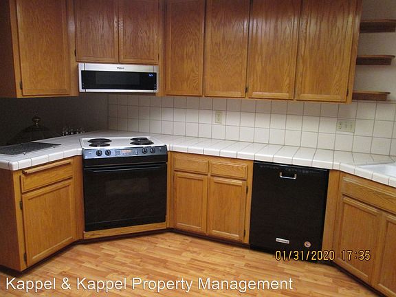 4th image of 1135 Woodman Way