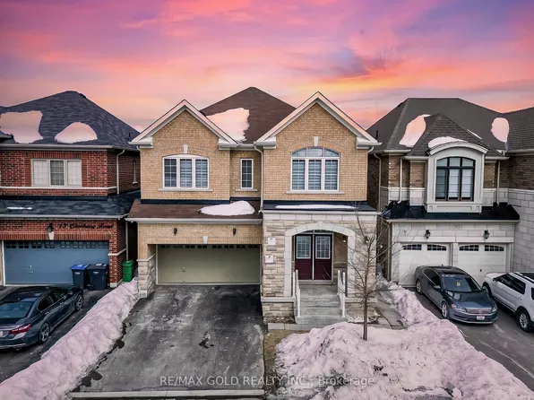 11 Clunburry Rd, Brampton, ON L7A 5B4