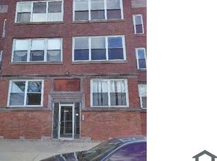 121 E 37th St UNIT 202, Chicago, IL 60653