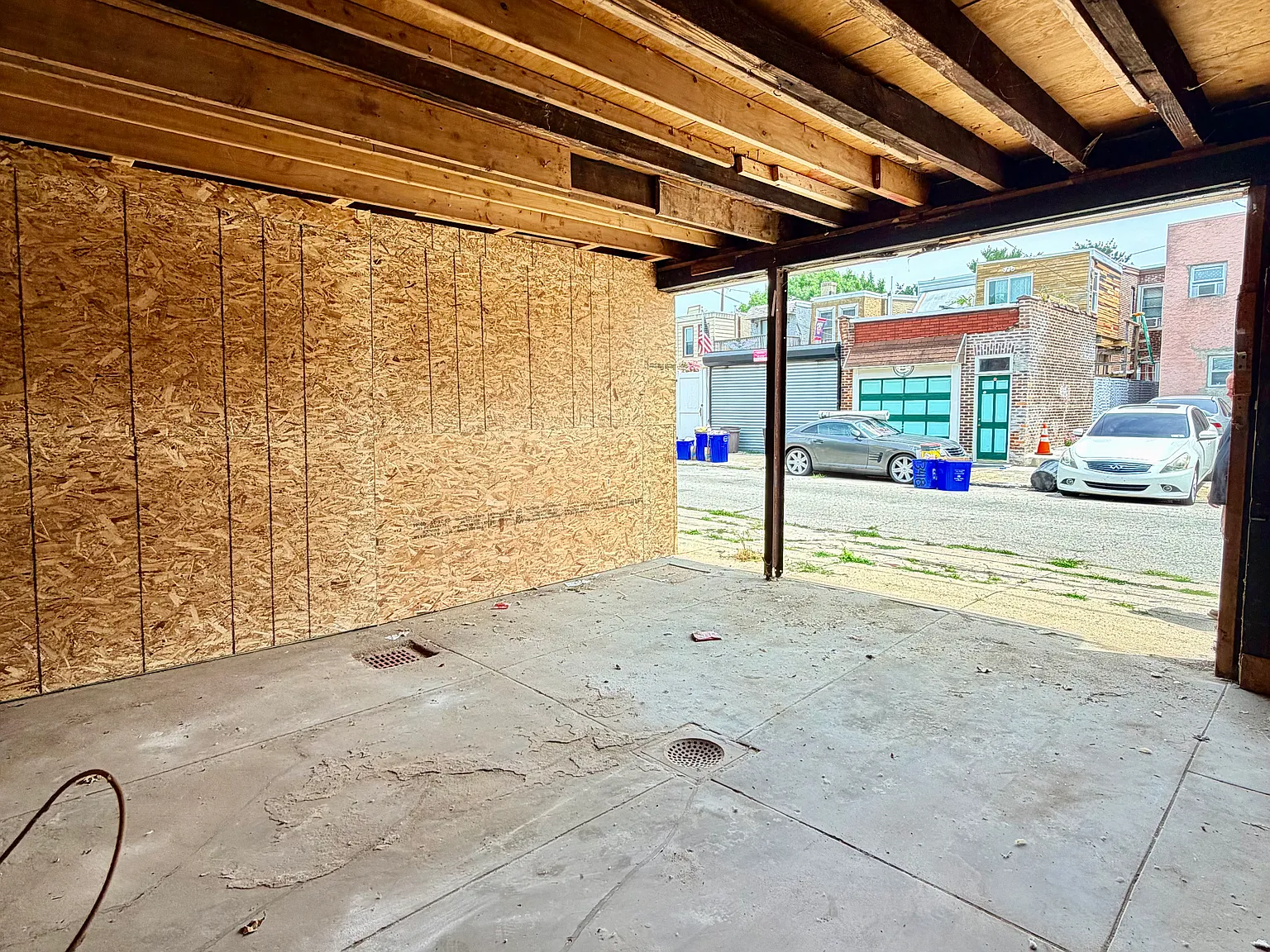 Detached Garage for Rent Secure Storage or Parking — Photo 4