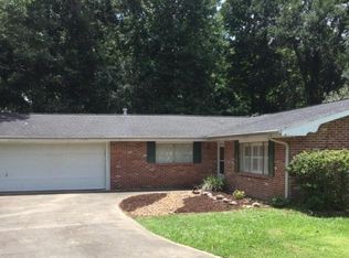 1613 Sarah Dr, Lake Charles, LA 70605