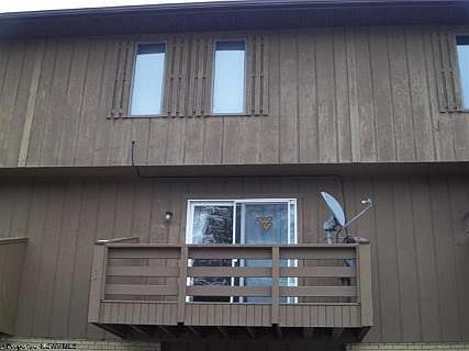 1st image of 990 Northwestern Ave APT B