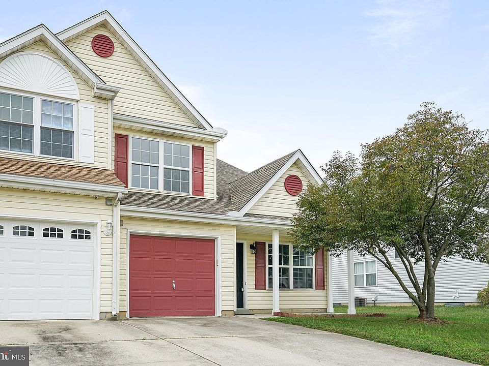1st image of 614 Warren Dr