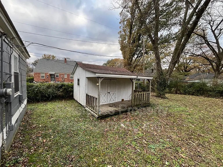 801 Bowen Cir — Photo 23