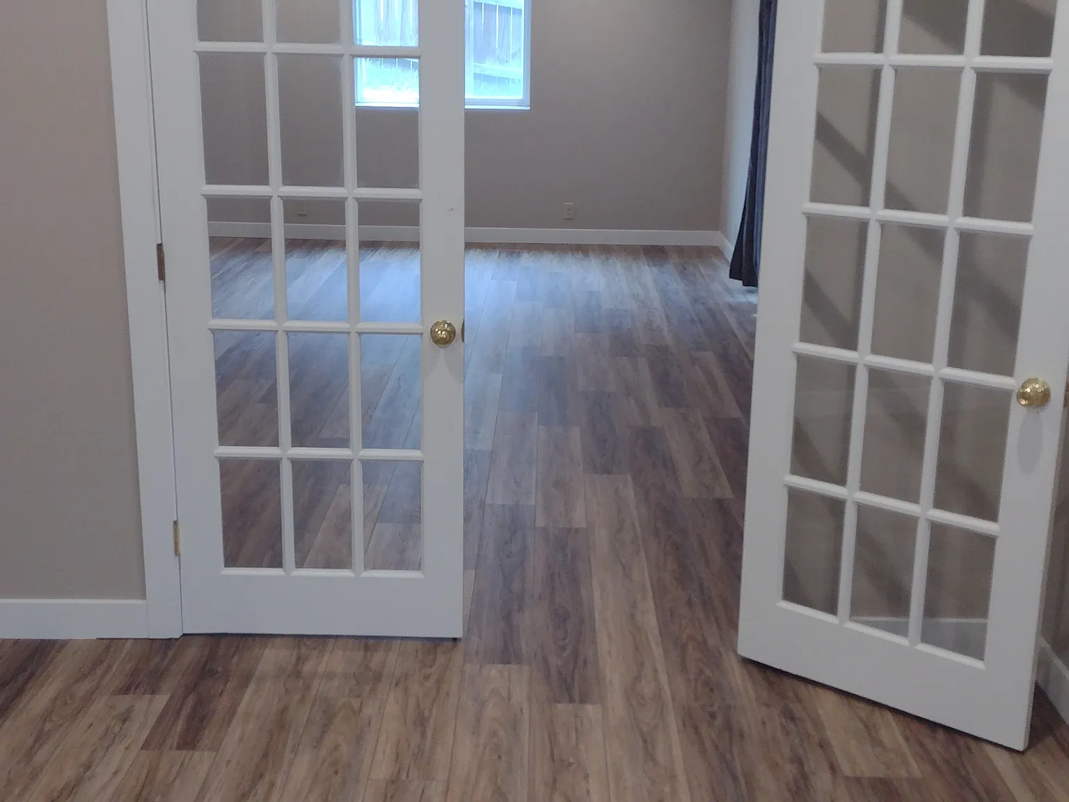3 bed, 2005 sqft, $2,200 — Photo 2