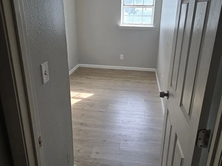 505 Oak St — Photo 34