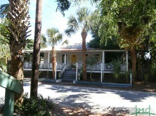 16 Izlar Ave, Tybee Island, GA 31328