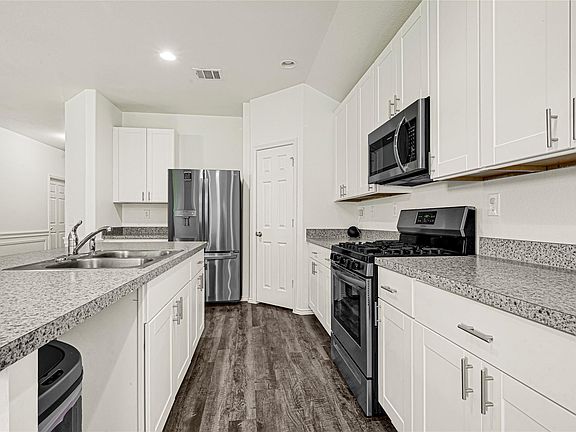 3rd image of 3022 Sandpiper Dr