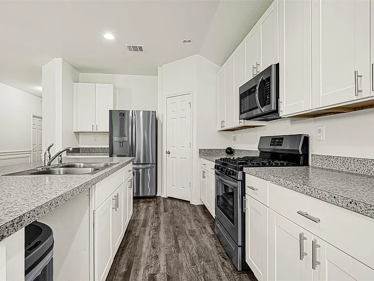 3022 Sandpiper St — Photo 3