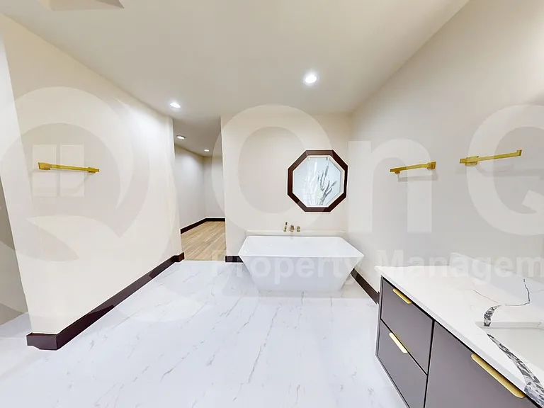 112 Paragon Ct — Photo 16