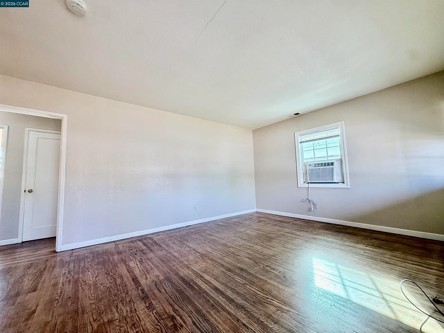 3 bed, 789 sqft, $2,500 — Photo 3