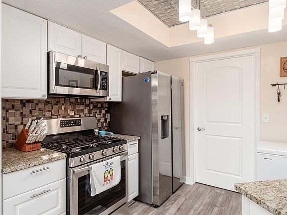 5th image of 2375 Sportsman Dr