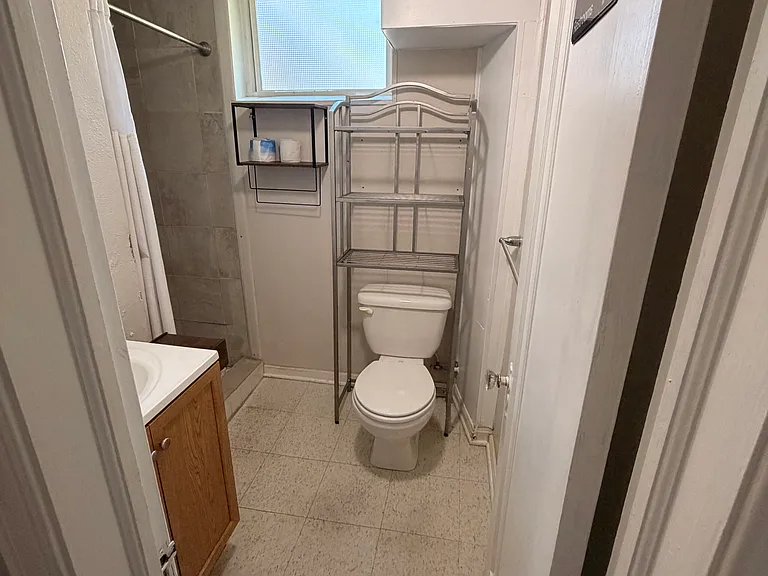211 Chestnut Blvd #AP — Photo 4