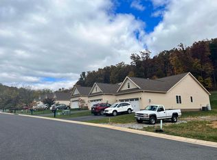 1201 Stocker St, Staunton, VA 24401