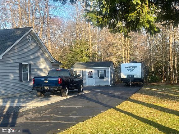 3rd image of 734 S Wynn Wood Cir