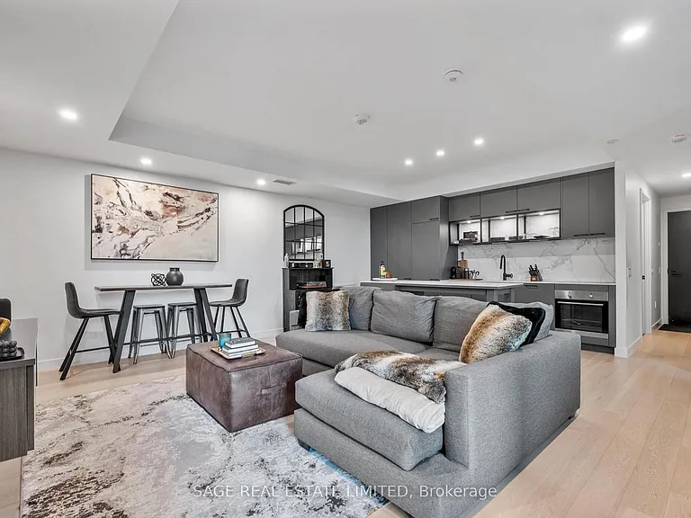 505 Richmond St W #730 — Photo 1