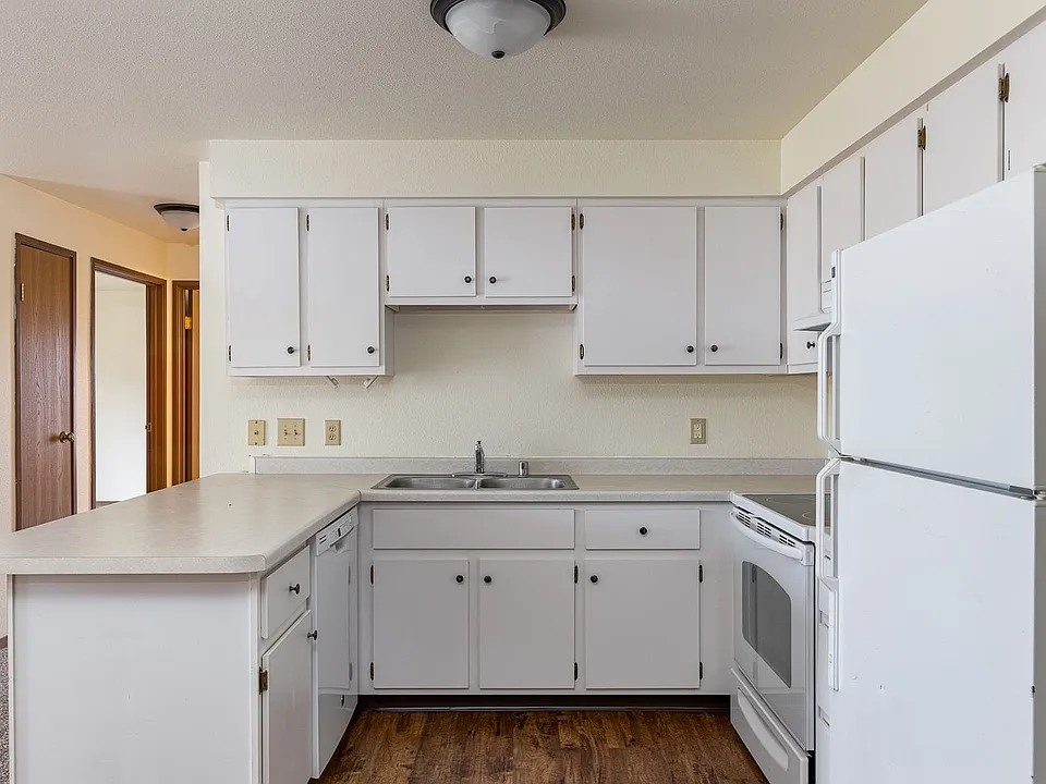 Westridge Apartments