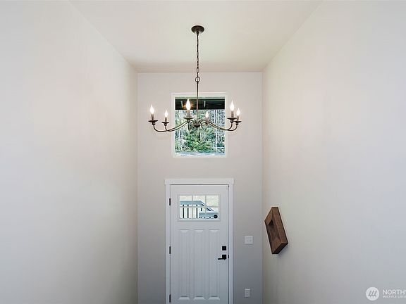 3rd image of 12889 SW Bear Lake Drive
