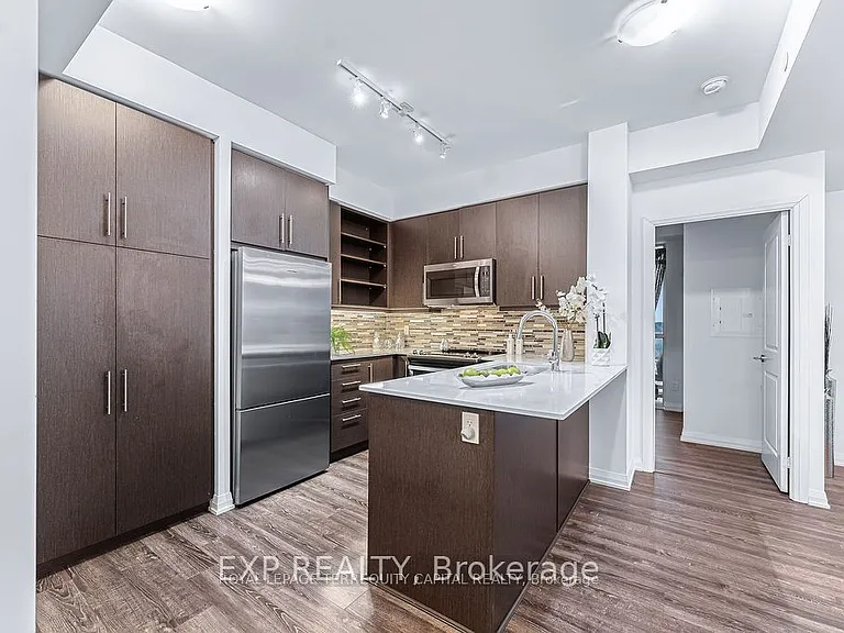 65 Oneida Cres SE #502 — Photo 4