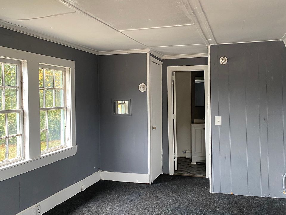 2nd image of 702 1/2 Hamilton Rd