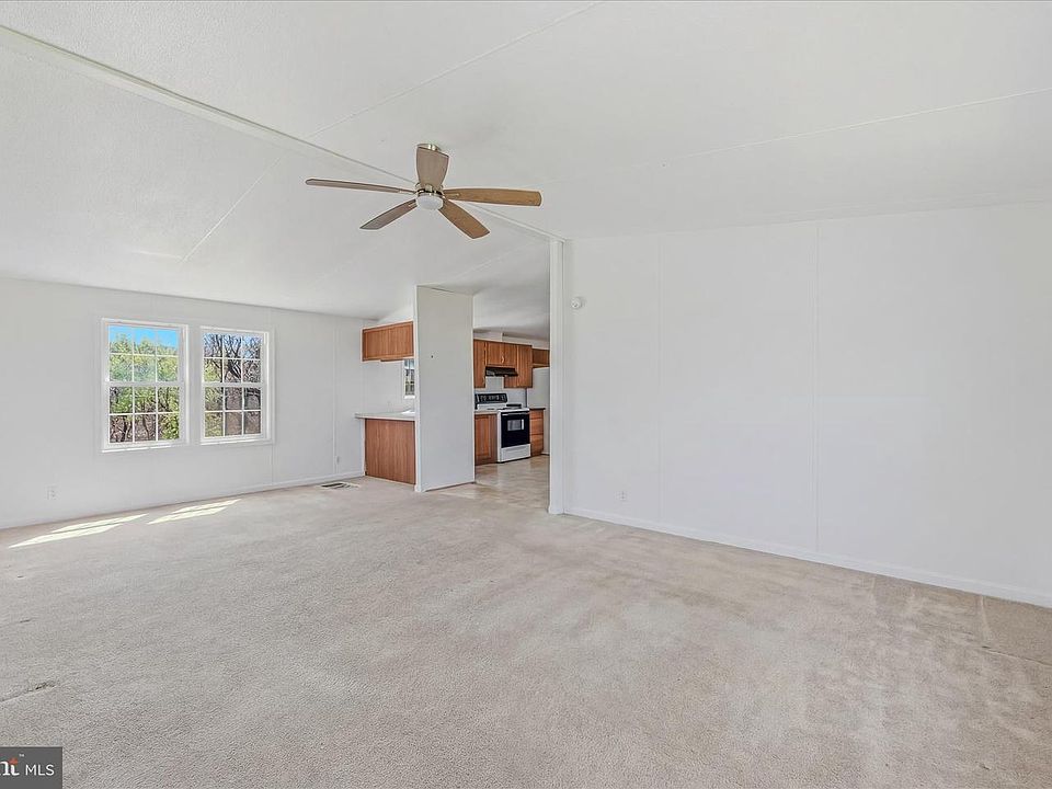 10th image of 1420 Eppinger Rd