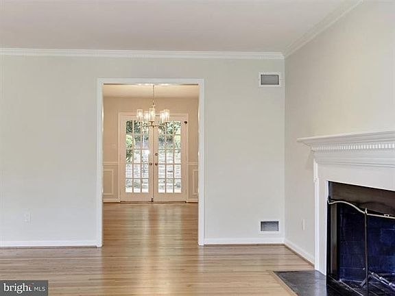 5th image of 6303 Hardy Dr