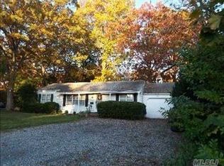 247 3rd Ave, Saint James, NY 11780
