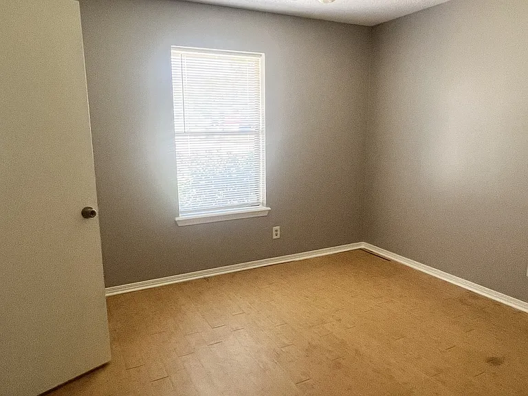 10729 Washita Dr — Photo 4