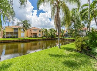 1526 E Lake Ct, Hollywood, FL 33020