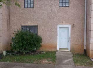 227 Debbie Ln, Jonesboro, GA 30238