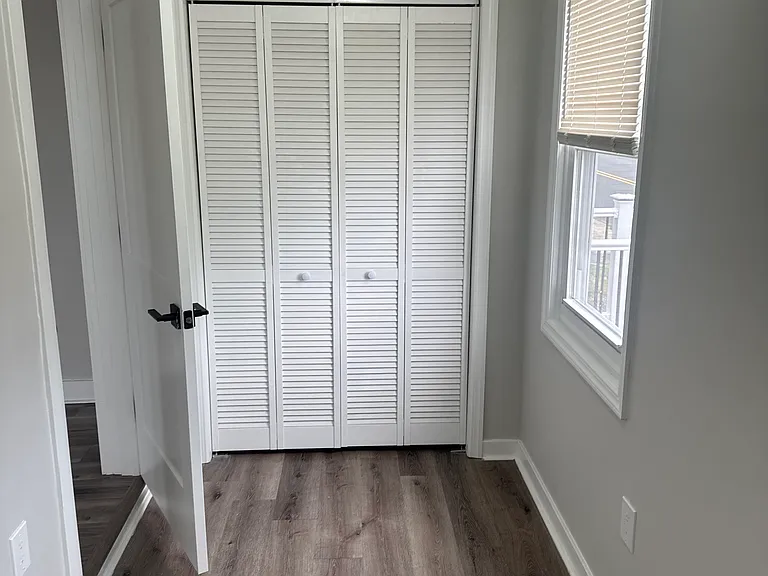 55 S Main St — Photo 14