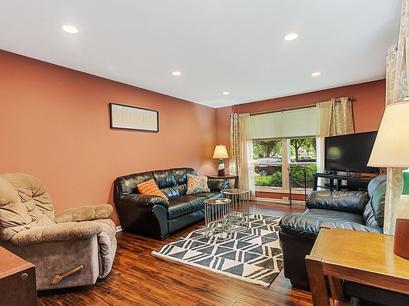 17X12 wood laminate flooring