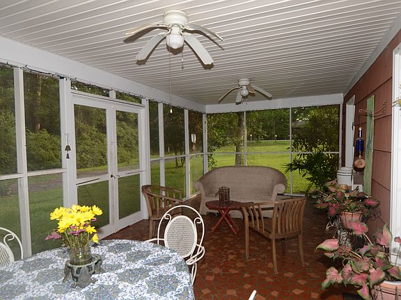 Screen porch entry.