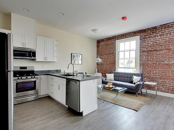 5th image of 22650 Main St #222