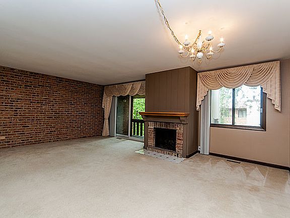 4th image of 318 Sheridan Dr APT 2E